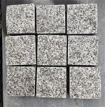 Izdržljive i pristupačne granitne kocke za popločavanje