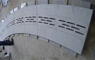 Prirodni kamen oko bazena